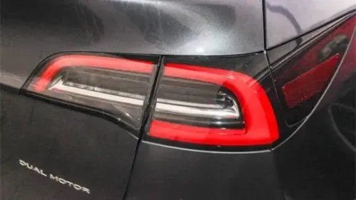 2021 Tesla Model Y 5YJYGDEE6MF138871
