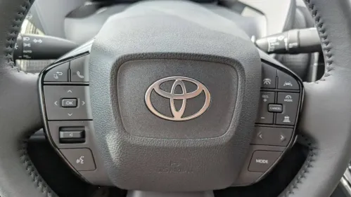 2025 Toyota bZ4X JTMABACAXSA092515