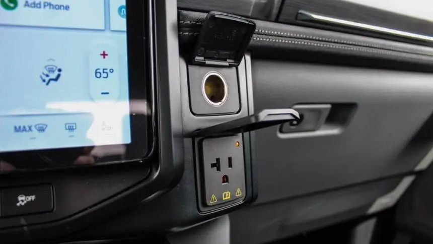 2025 Ford F-150 Lightning 1FT6W3L70SWG05171