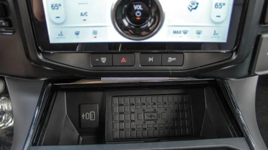 2025 Ford F-150 Lightning 1FT6W3L70SWG05171