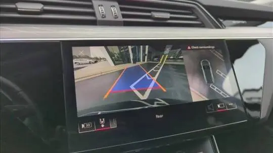 2022 Audi e-tron WA1LAAGE7NB015358