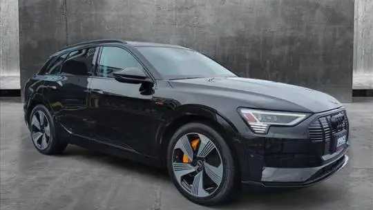 2022 Audi e-tron WA1LAAGE7NB015358