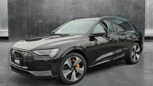 2022 Audi e-tron WA1LAAGE7NB015358