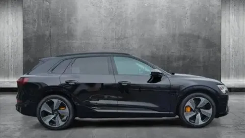 2022 Audi e-tron WA1LAAGE7NB015358