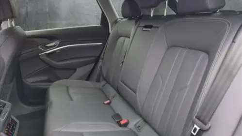 2022 Audi e-tron WA1LAAGE7NB015358