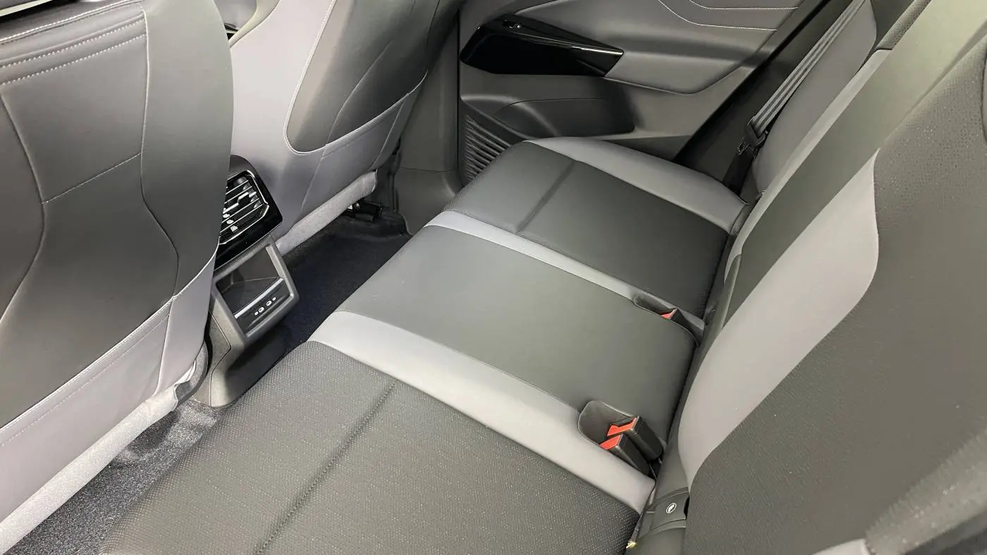 2025 Volkswagen ID.4 1V25MPE87SC001065