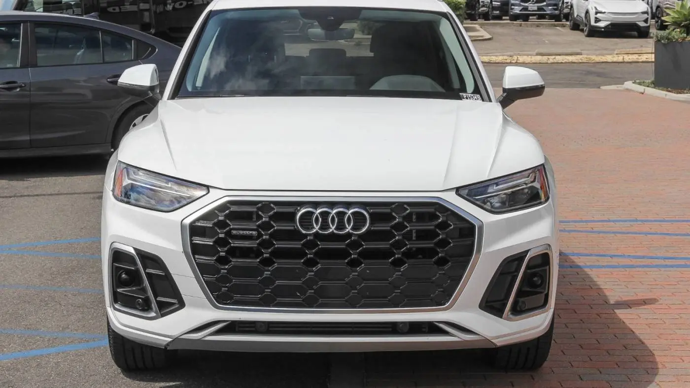 2022 Audi Q5 WA1G2AFY3N2082551