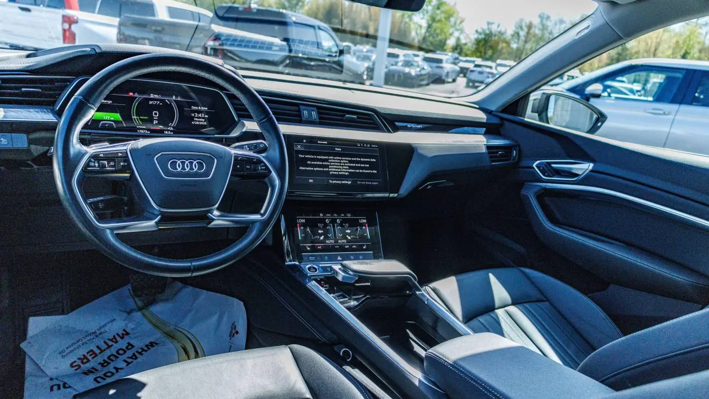 2022 Audi e-tron WA1AAAGE7NB023760