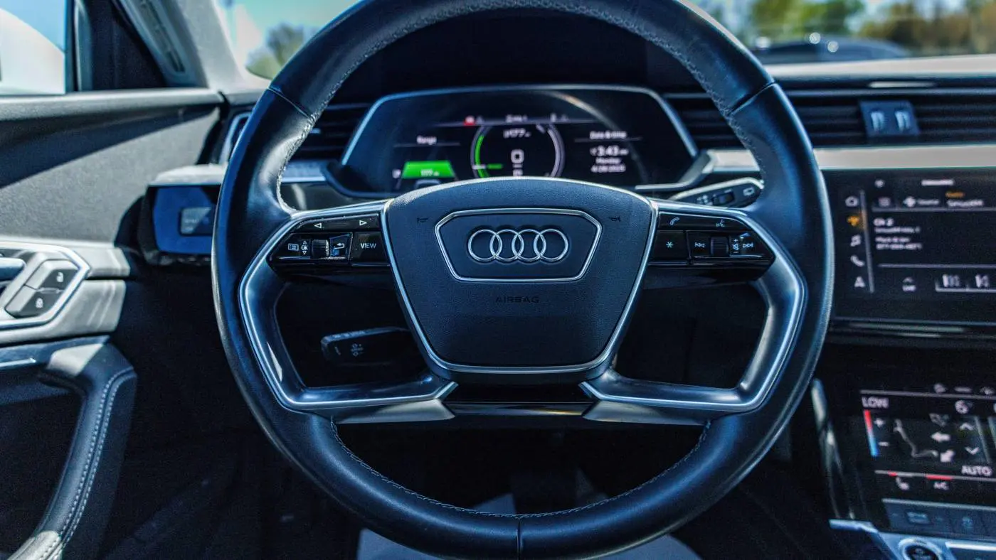 2022 Audi e-tron WA1AAAGE7NB023760