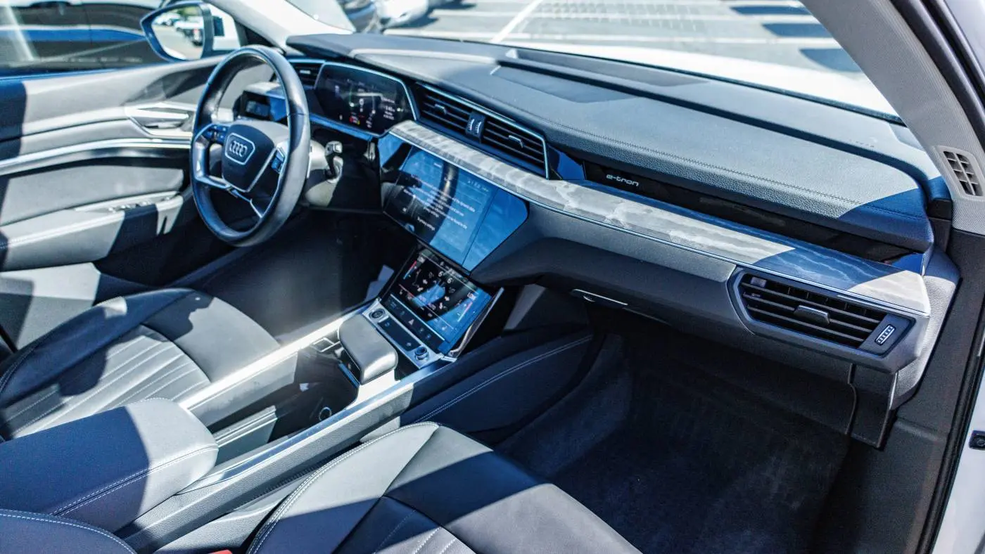 2022 Audi e-tron WA1AAAGE7NB023760