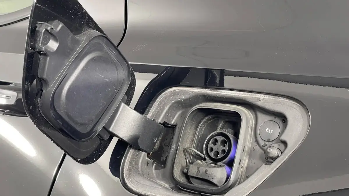 2022 Polestar 2 - Images - 12