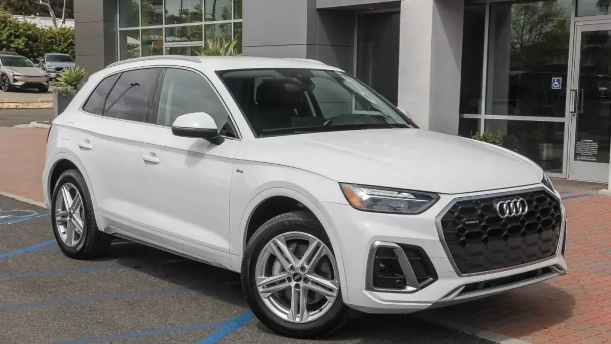 2022 Audi Q5 WA1G2AFY3N2082551