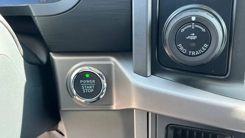 2025 Ford F-150 Lightning 1FTVW3LK3SWG05570