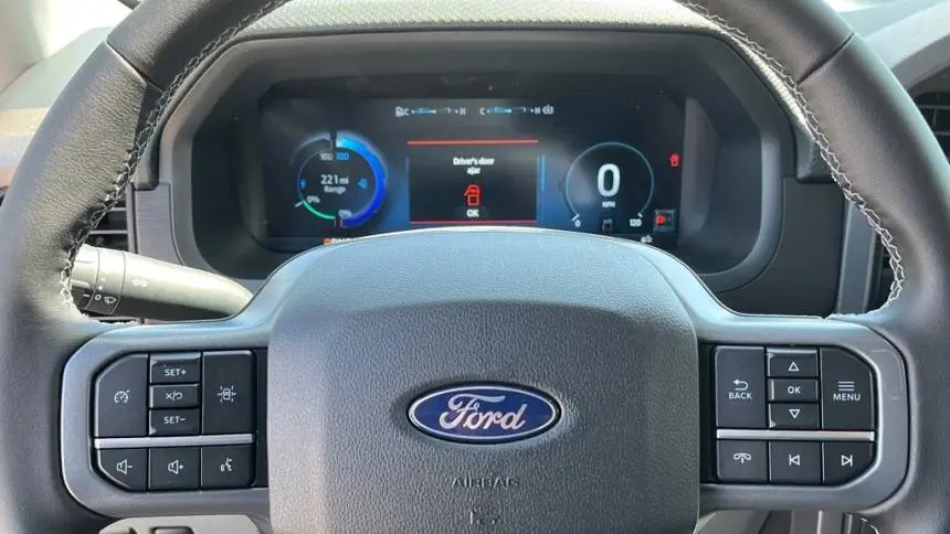 2025 Ford F-150 Lightning 1FTVW3LK3SWG05570