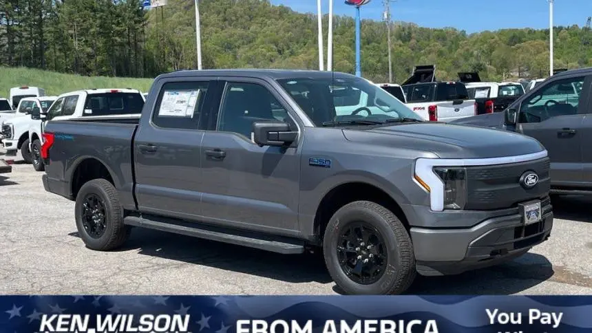 2025 Ford F-150 Lightning 1FTVW3LK3SWG05570
