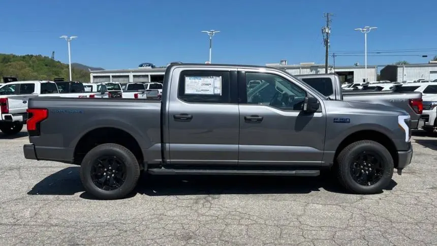 2025 Ford F-150 Lightning 1FTVW3LK3SWG05570
