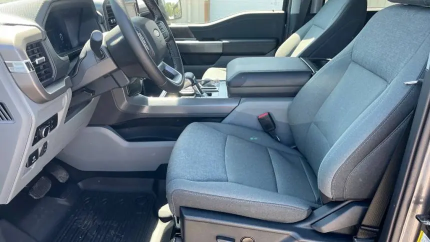 2025 Ford F-150 Lightning 1FTVW3LK3SWG05570