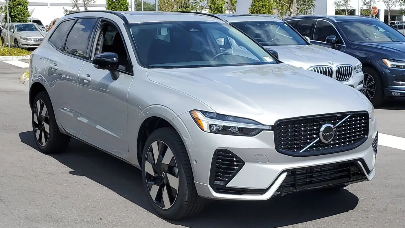2025 Volvo XC60 YV4H60RC2S1204680