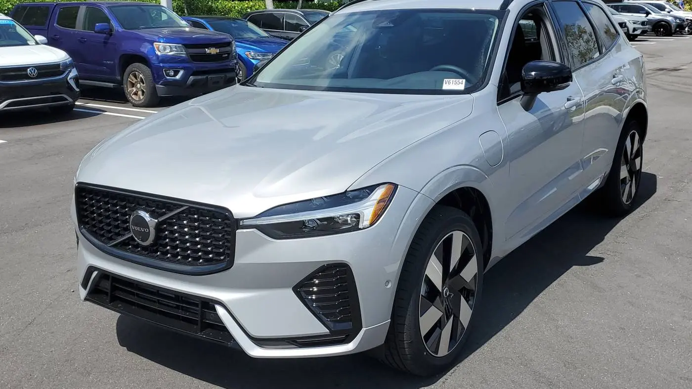 2025 Volvo XC60 YV4H60RC2S1204680