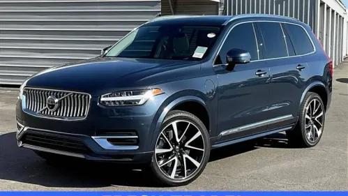2022 Volvo XC90 - Images - 1