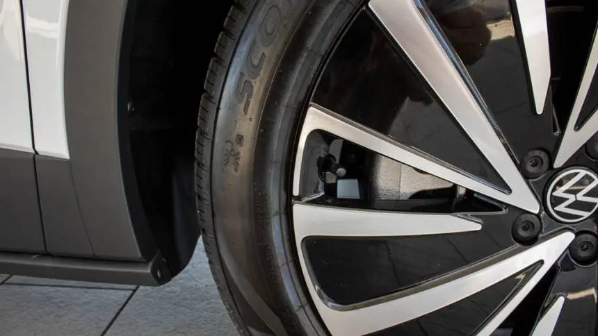 2025 Volkswagen ID.4 1V2DSPE88SC005336