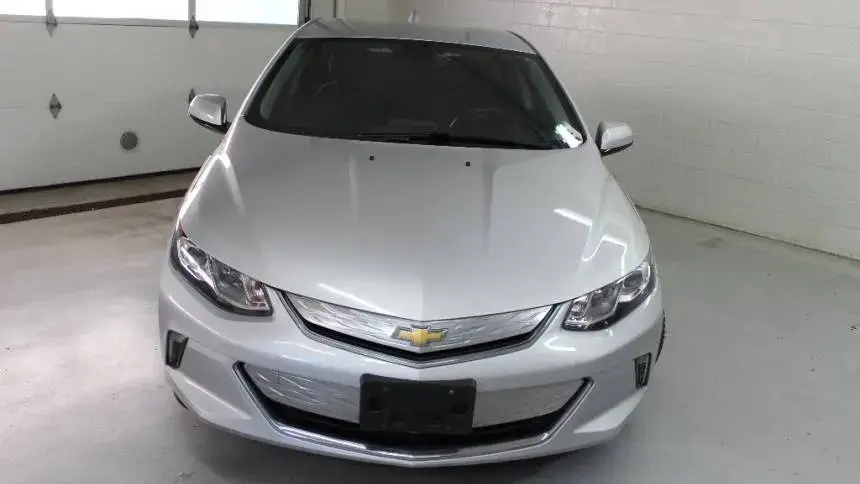 2017 Chevrolet VOLT - Images - 2