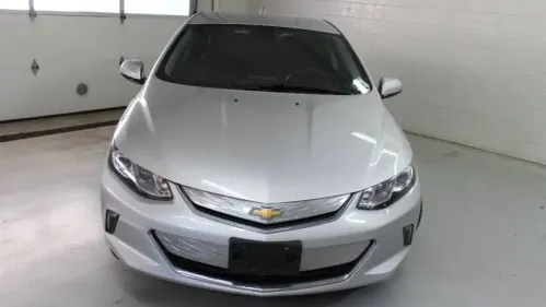 2017 Chevrolet VOLT - Images - 2