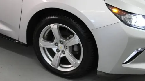 2017 Chevrolet VOLT - Images - 5
