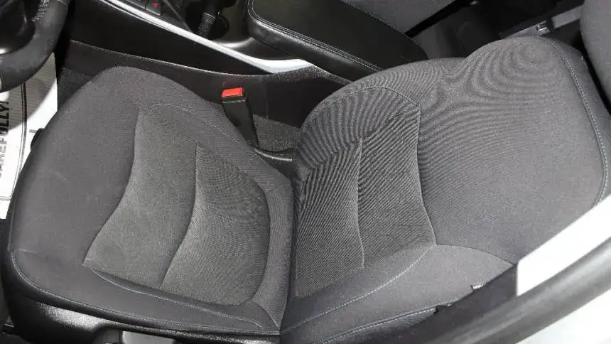 2017 Chevrolet VOLT - Images - 8