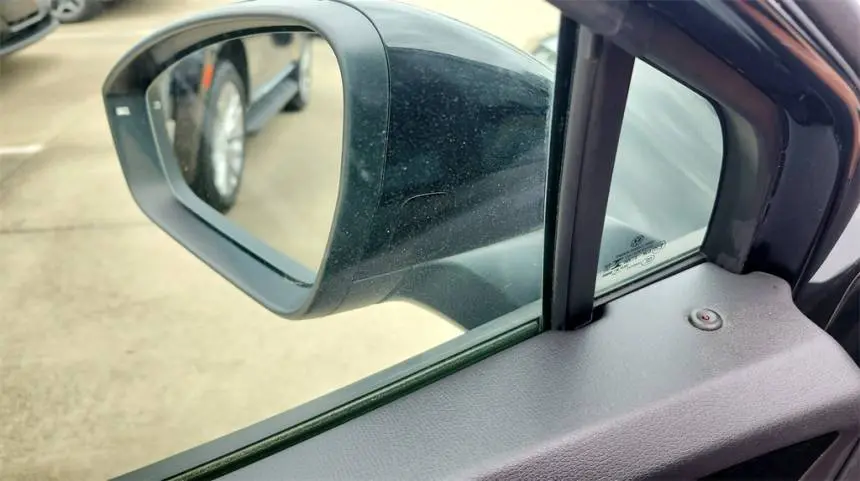 2021 Volkswagen ID.4 WVGTMPE28MP053820