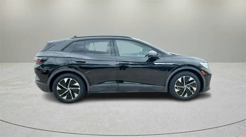 2021 Volkswagen ID.4 WVGTMPE28MP053820