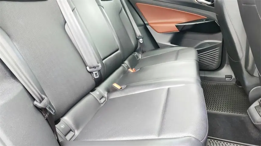 2021 Volkswagen ID.4 WVGTMPE28MP053820