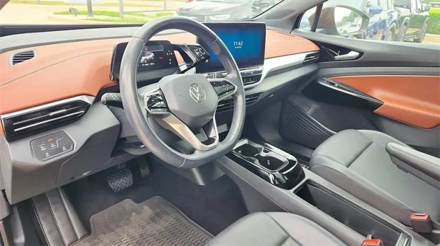 2021 Volkswagen ID.4 WVGTMPE28MP053820