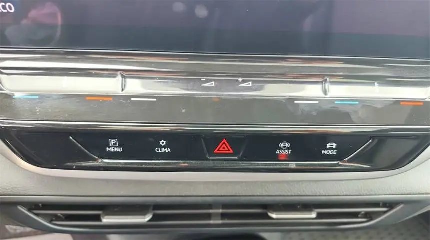 2021 Volkswagen ID.4 WVGTMPE28MP053820