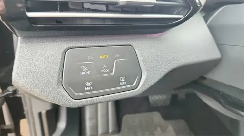 2021 Volkswagen ID.4 WVGTMPE28MP053820