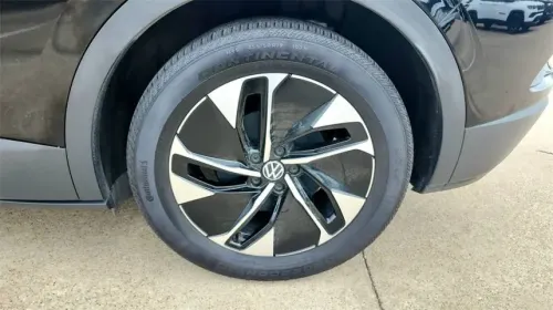 2021 Volkswagen ID.4 WVGTMPE28MP053820