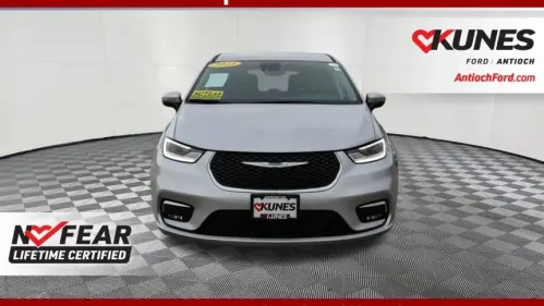 2023 Chrysler Pacifica 2C4RC1L78PR556215