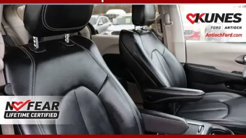 2023 Chrysler Pacifica 2C4RC1L78PR556215