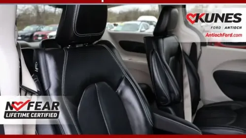 2023 Chrysler Pacifica 2C4RC1L78PR556215