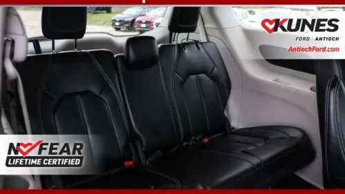2023 Chrysler Pacifica 2C4RC1L78PR556215