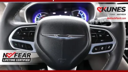 2023 Chrysler Pacifica 2C4RC1L78PR556215