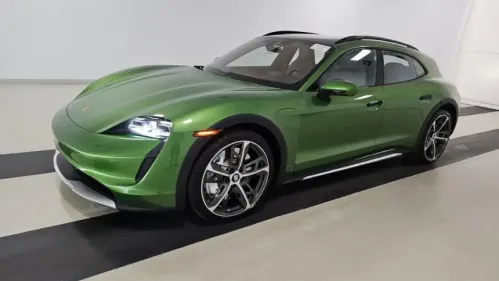 2022 Porsche Taycan - Images - 1