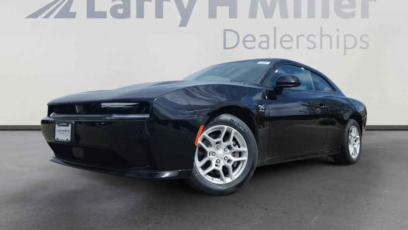 2025 Dodge Charger Daytona 2C3CDBCKXSR537496