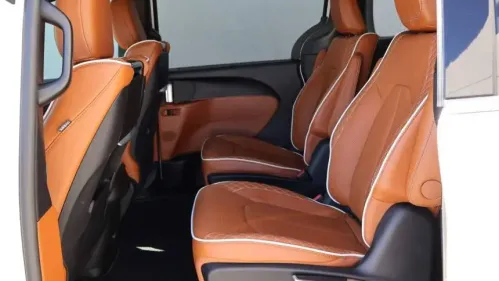 2025 Chrysler Pacifica 2C4RC1N72SR538234