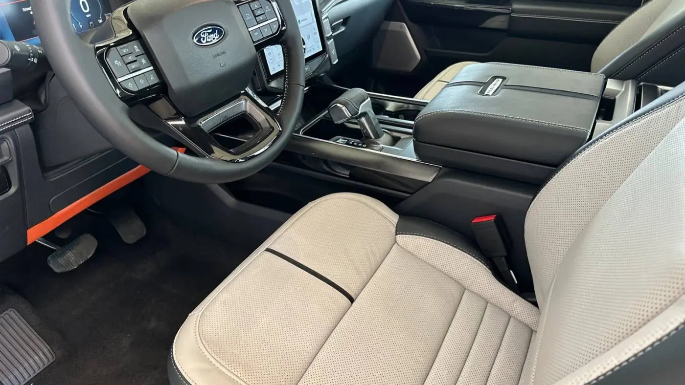 2025 Ford F-150 Lightning 1FT6W7L73SWG00425