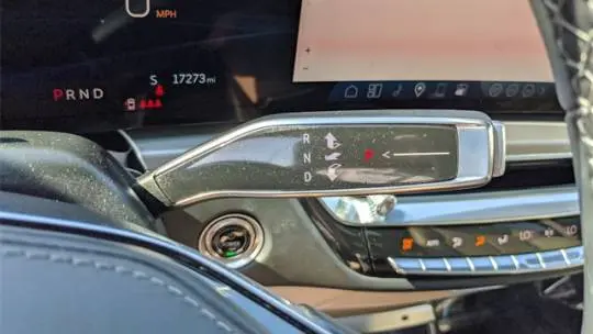 2024 Cadillac Lyriq 1GYKPWRK3RZ108191