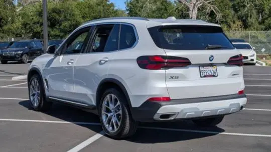 2025 BMW X5 5UX43EU08S9Y91359