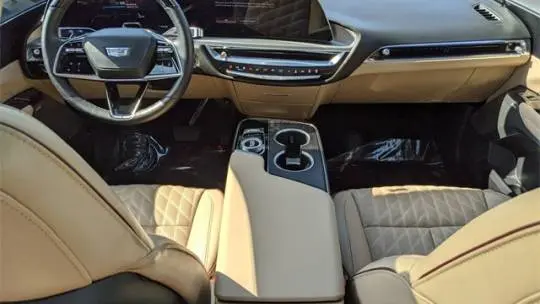 2024 Cadillac Lyriq 1GYKPWRK3RZ108191