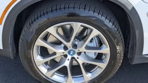 2025 BMW X5 5UX43EU08S9Y91359