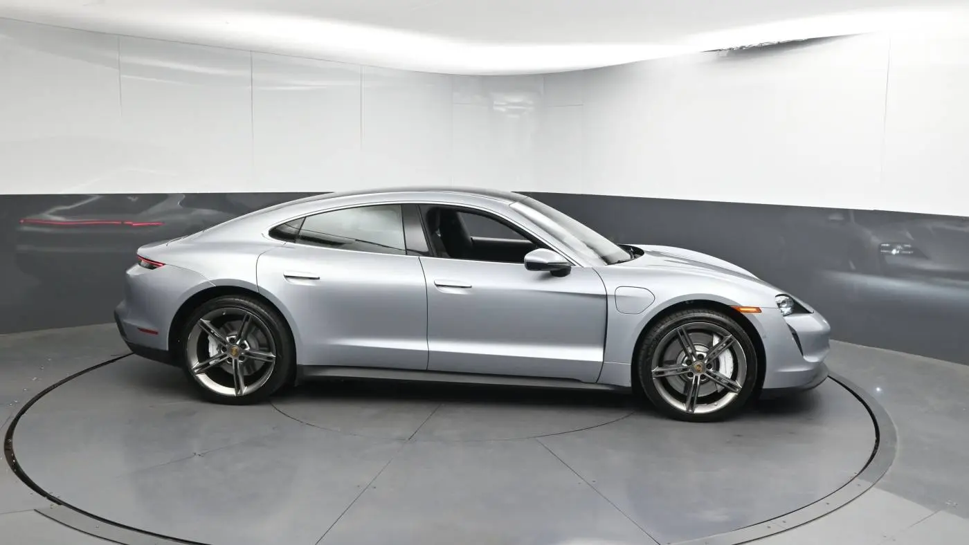 2024 Porsche Taycan WP0AB2Y10RSA36413